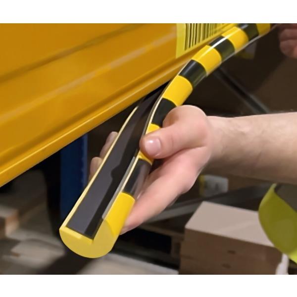 PROFILO PARACOLPI ANGOLARE C25R MAGNETICO 3
