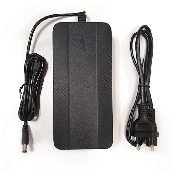 NILOX - Caricabatteria X10 ULTRA/X10/X8 PRO/X5 PRO/J7/J5 PRO/J2/J1 PRO 2