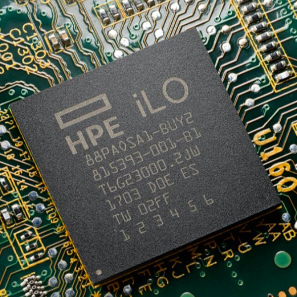 HPE SERVER Licenza HPE iLO Advanced 1 server con 3 anni di assistenza per le funzionalità con licenza iLO