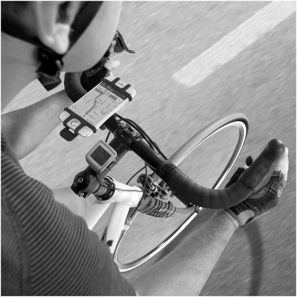 EASYBIKE - Supporto da manubrio per smartphone universale utilizzabile per bici, ebike, materiale morbido e flessibile, sistema di fissaggio semplice 4